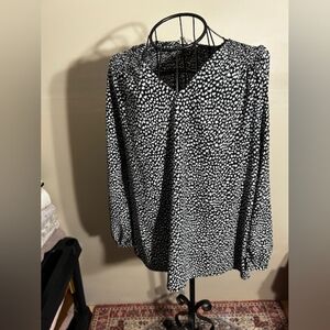 size small womens shirt white black  print  casual dress blouse